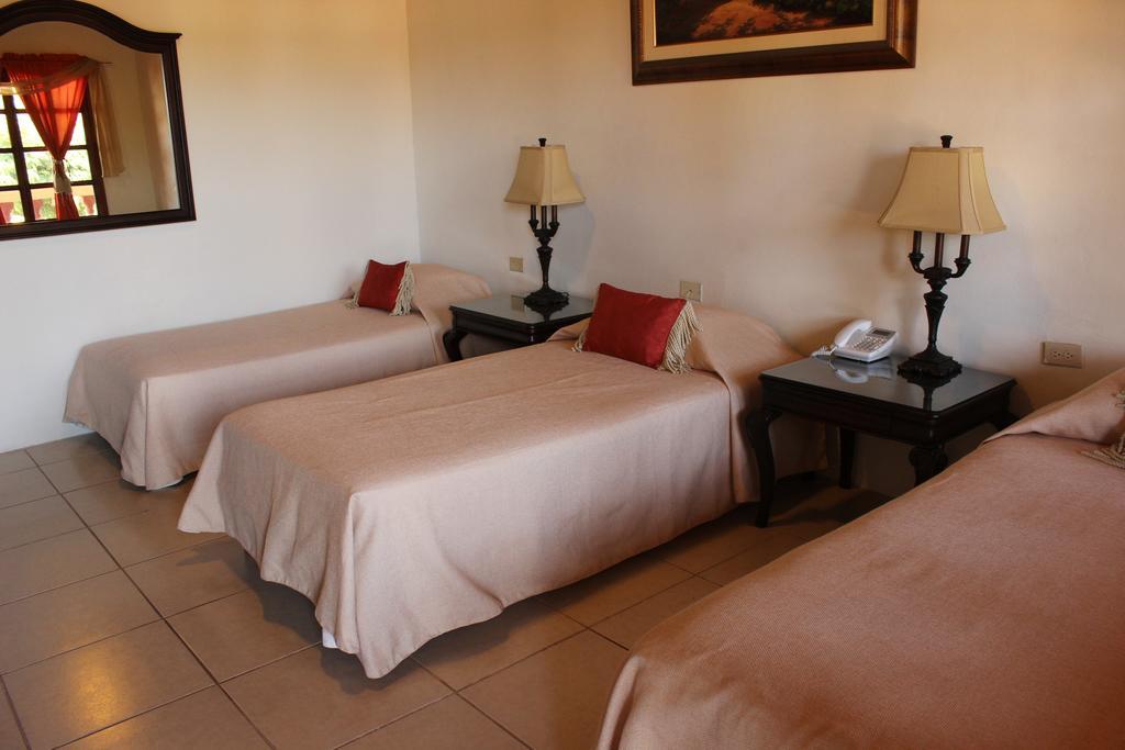 Hotel Palacio Real Granada Room photo